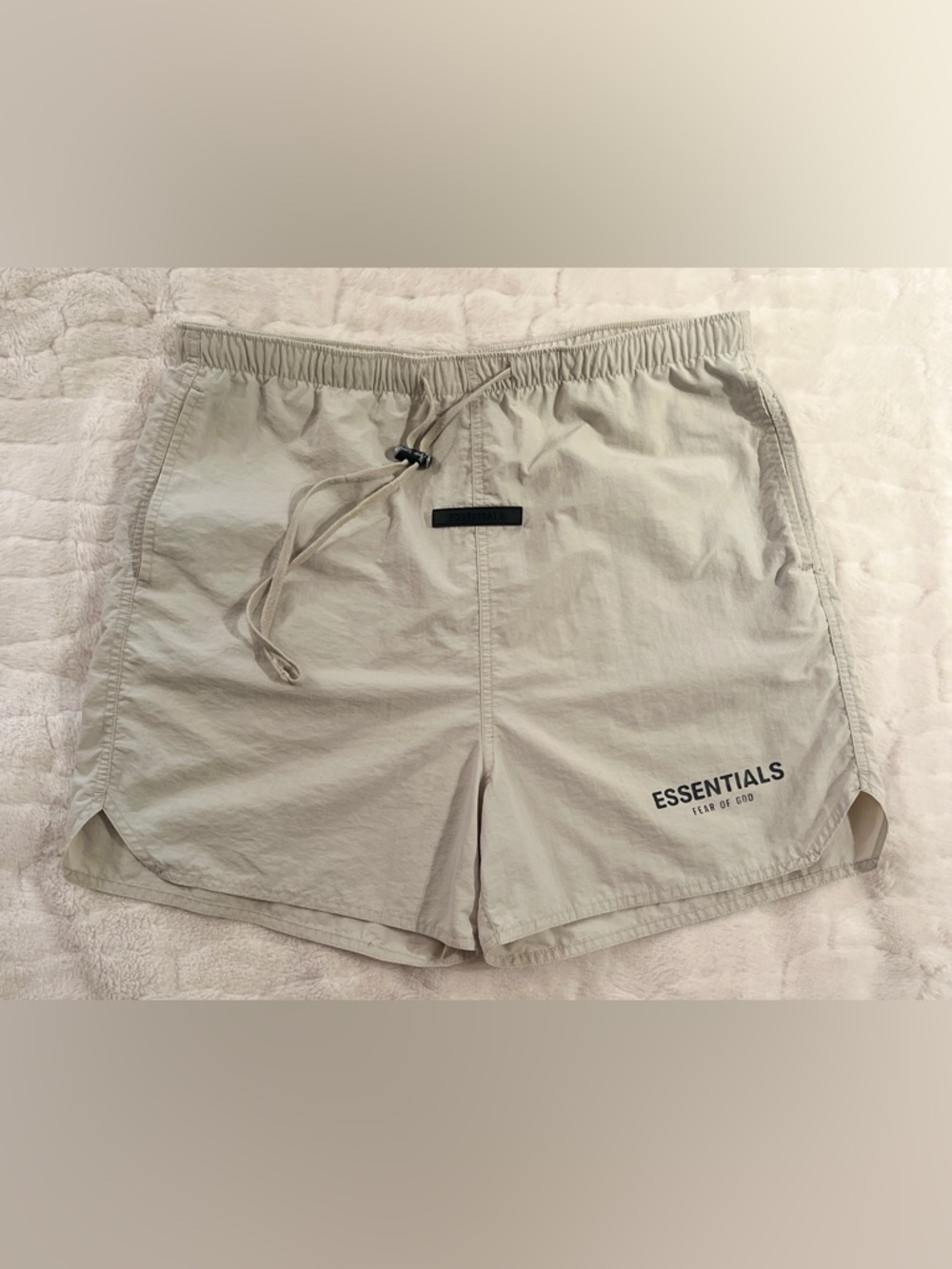 Fear of God Essentials Volley Shorts size L. Unisex